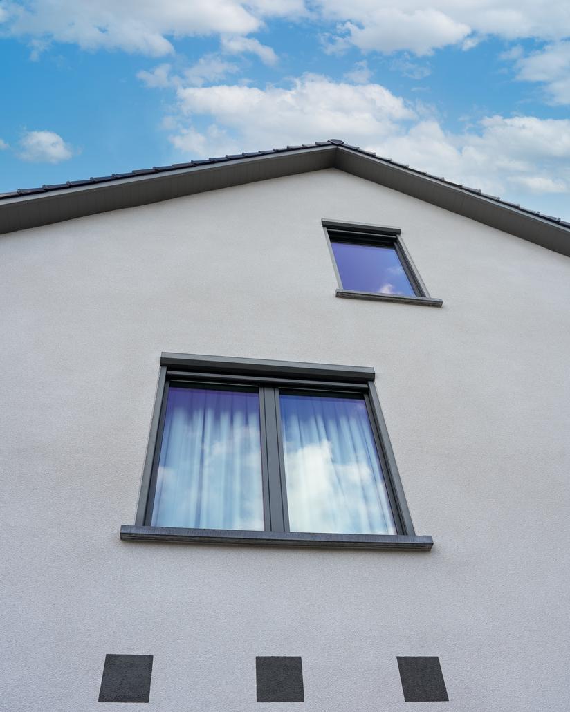 Gevelrenovatie met spuitkurk in Sint-Gillis