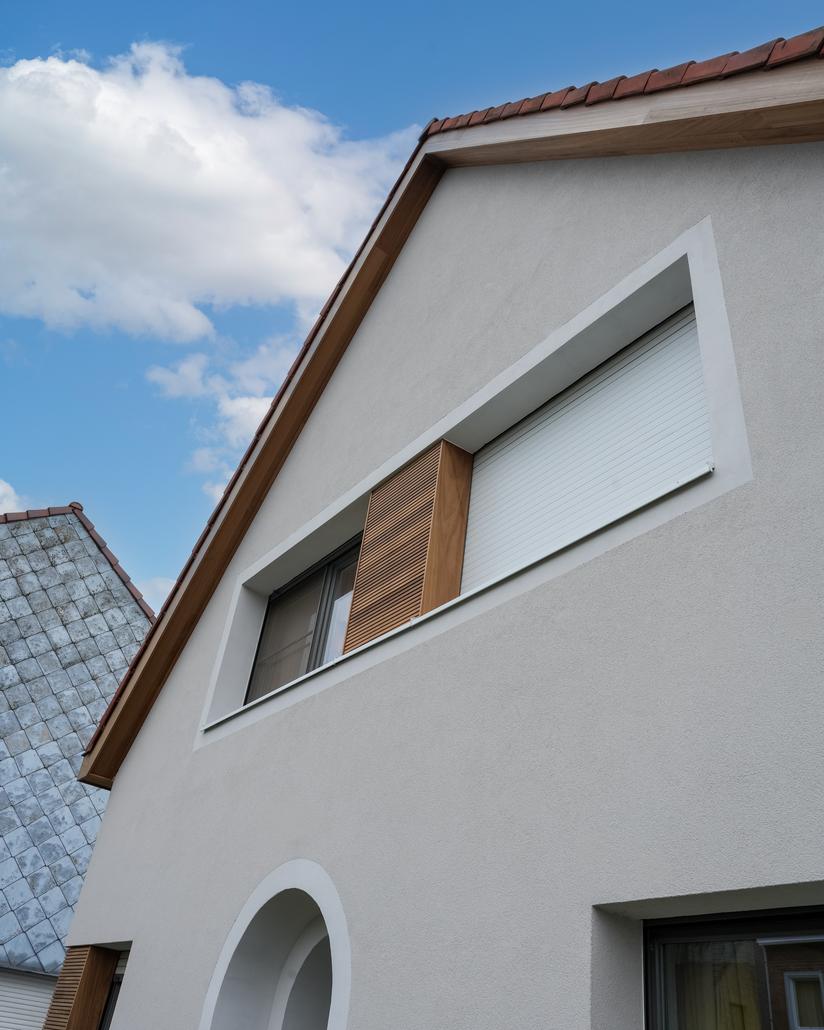 Crepi en hout gevelisolatie in Oostakker