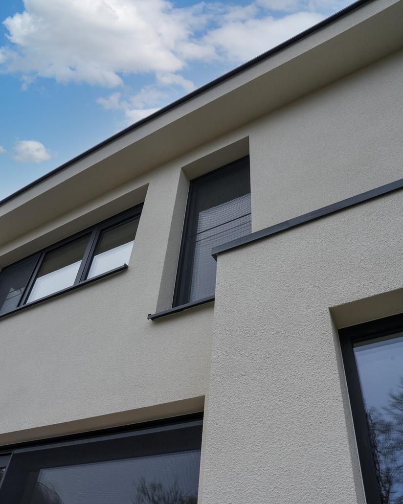 Gevelrenovatie met crepi in Dendermonde