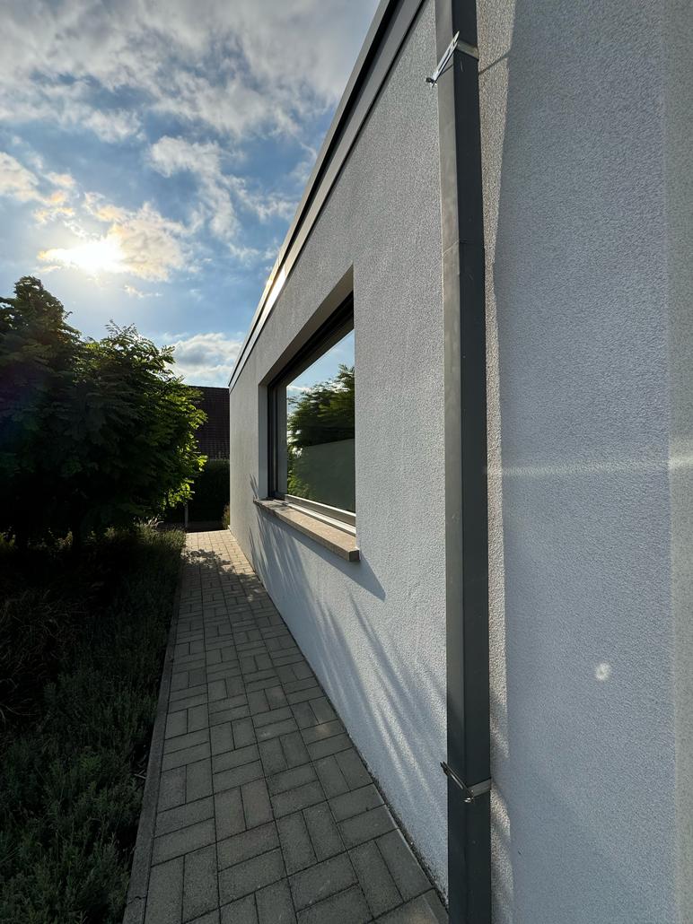 Foto Project details