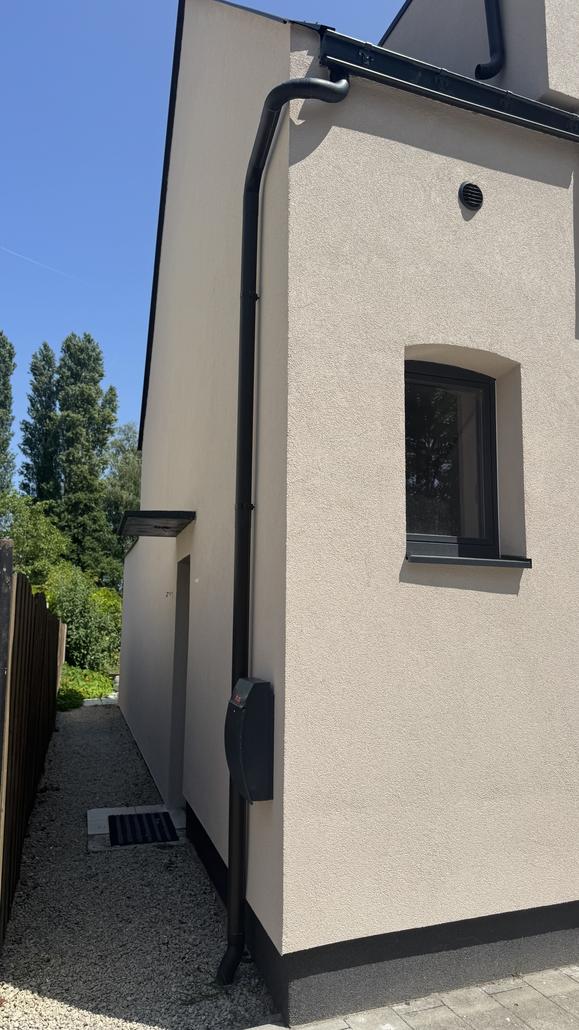 Foto Project details