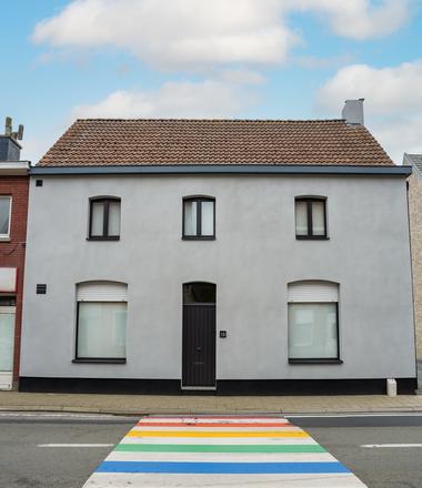 Foto Gesloten woning in Berlare met spuitkurk, isolatie en alu details