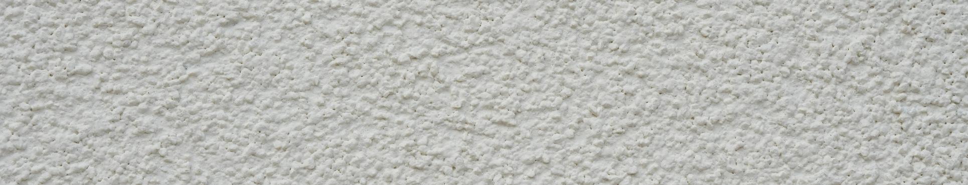 Moderne crepi-gevel met isolatie en strakke afwerking Kruishoutem